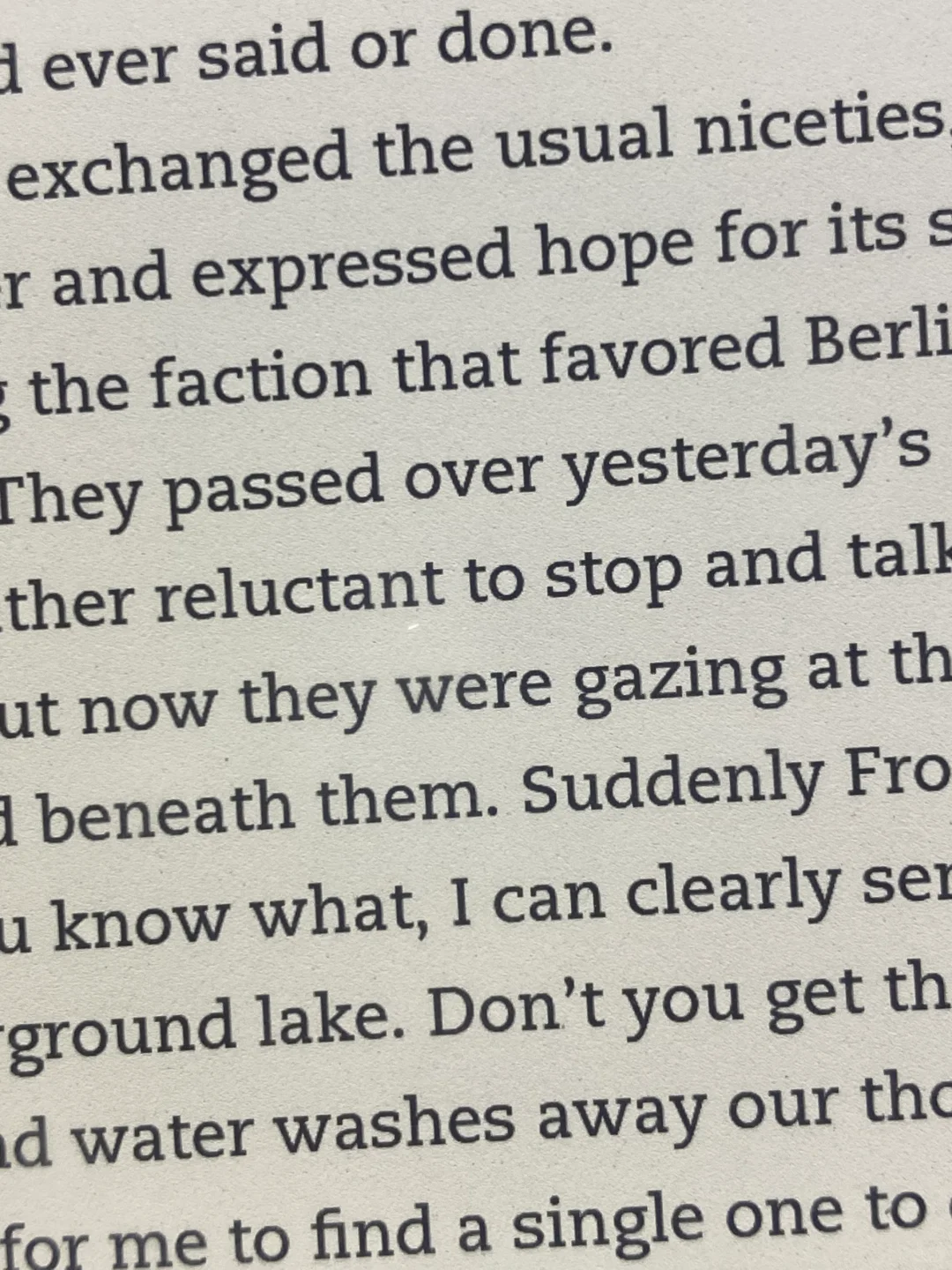 Kindle Paperwhite确实比Kindle优秀