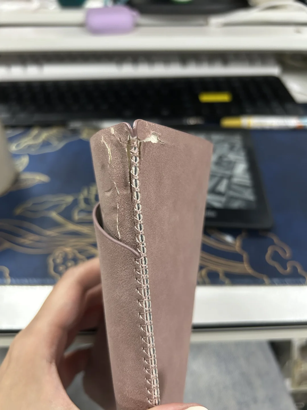 又用坏了一个kindle皮
