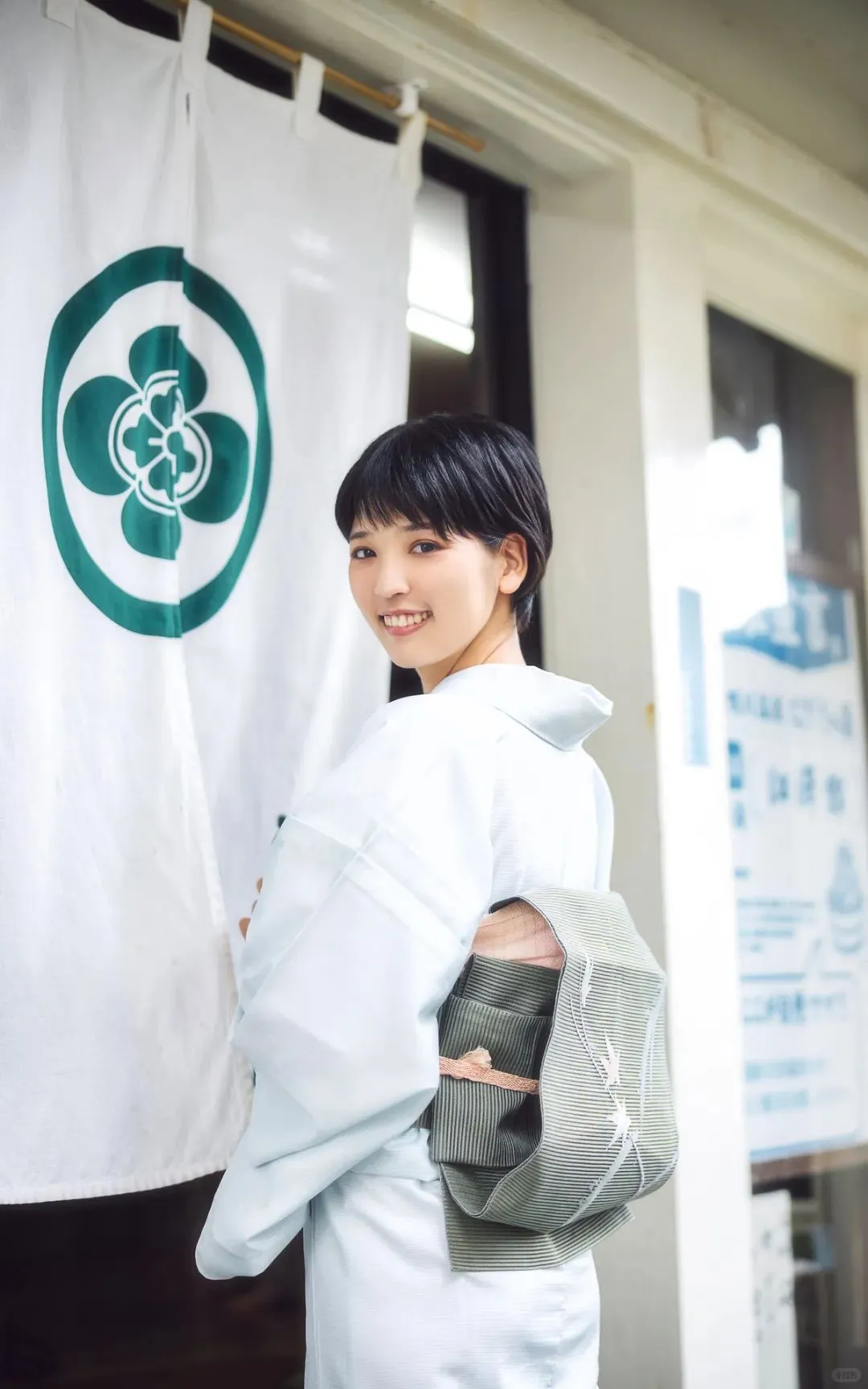 藤乃あおい