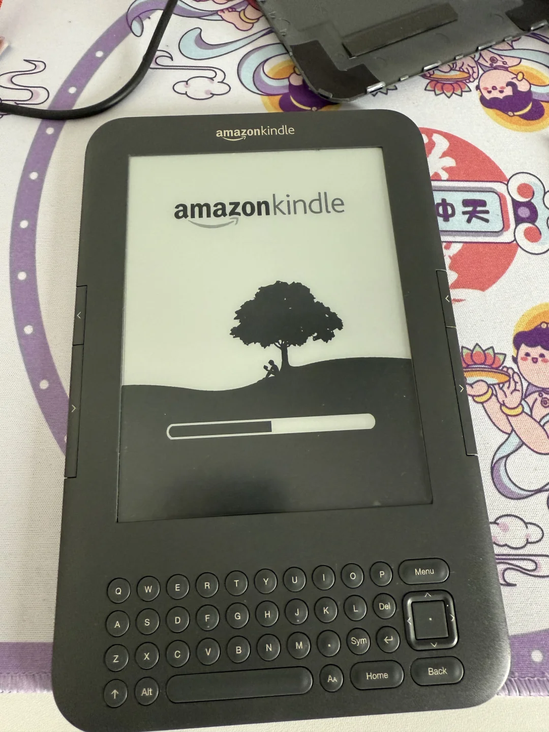 十几年的kindle3复活了（换电池步骤）