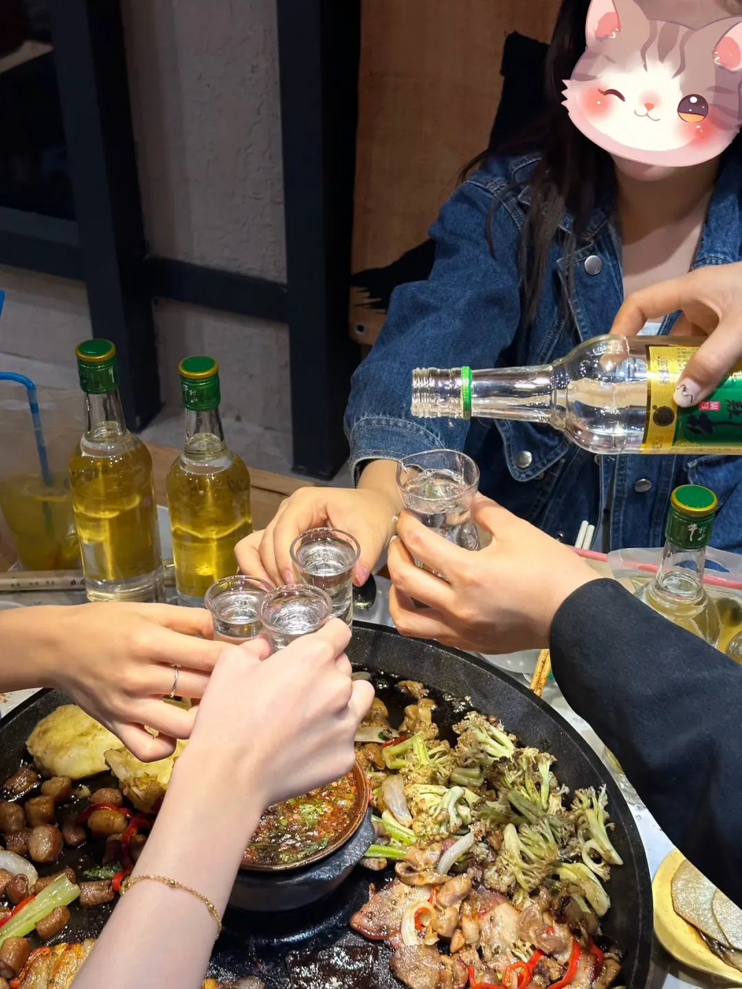 好朋友要一起吃好多好多饭！喝好多好多酒！