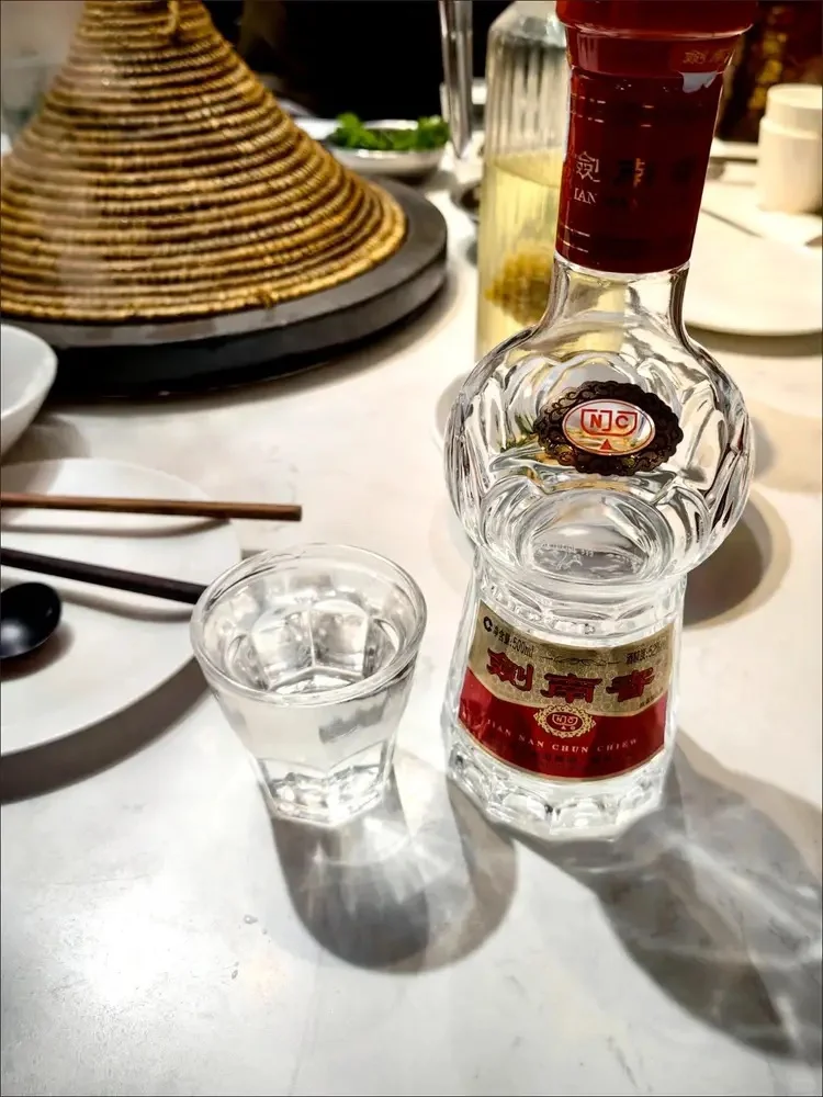 兄弟们推荐下，什么酒不贵，拿出去倍有面子？