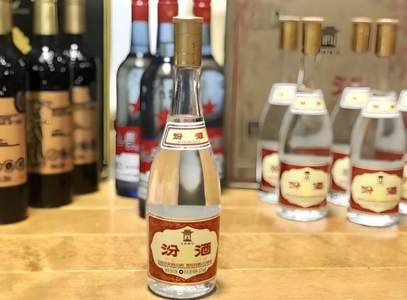 黄盖汾酒VS绿脖西凤：“口粮酒之王”的较量