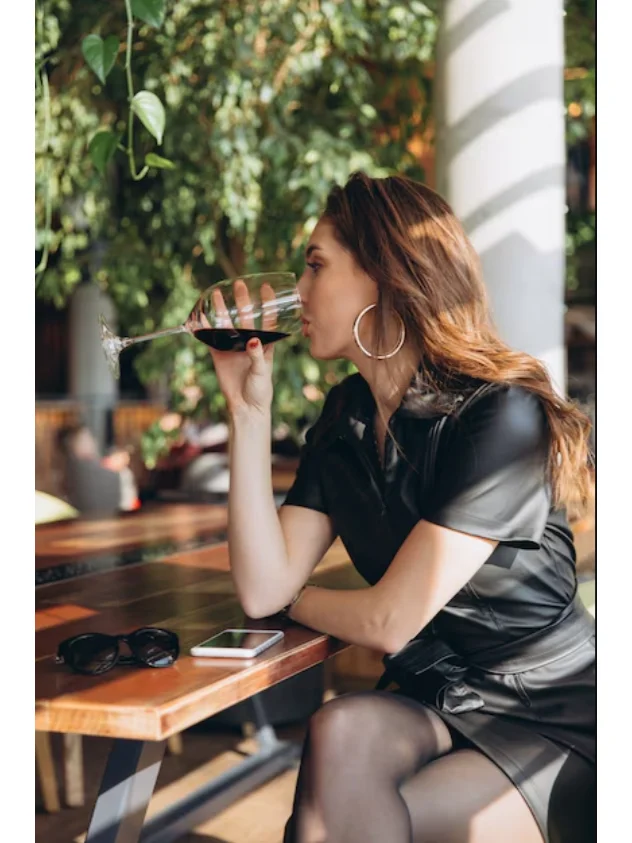 葡萄酒文案：人生如酒，喝的不是酒，是情怀