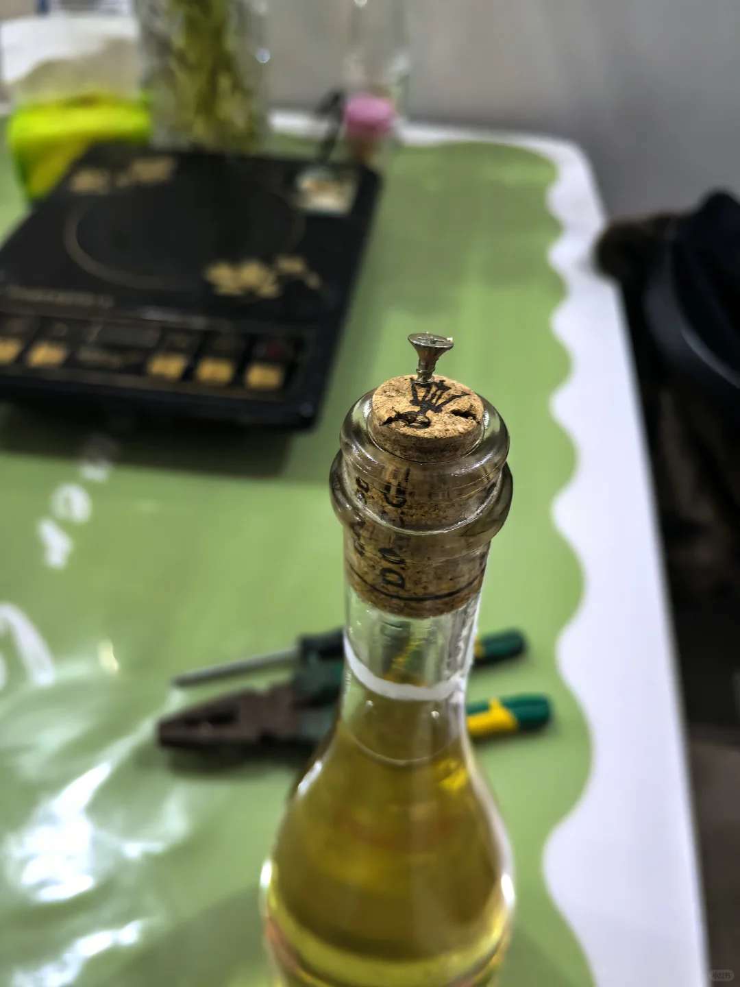 明天早上吃年饭，发现没有启瓶器的我！