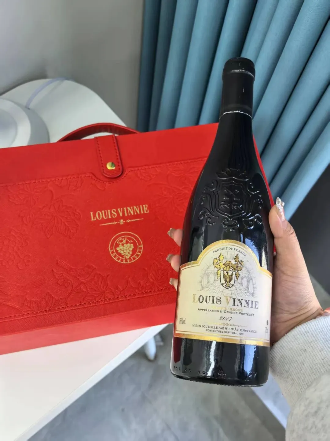 大家还是少喝点200元左右的红酒吧。。。