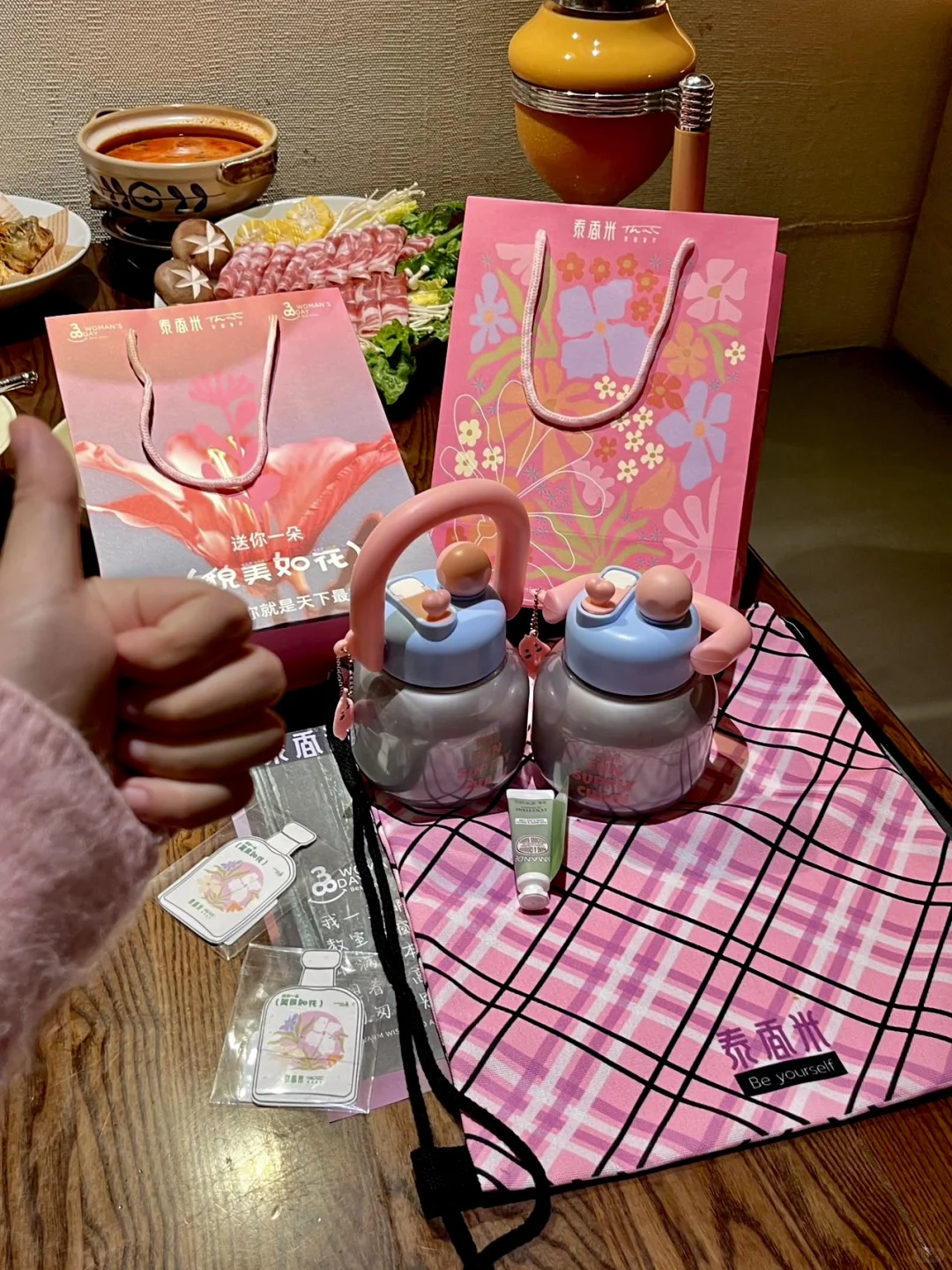 重庆的女神都来这里约会啊！！泰浪漫啦！！