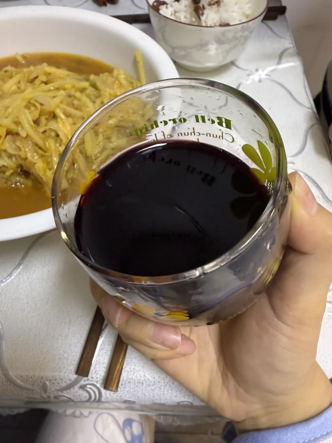自己家酿的纯葡萄酒