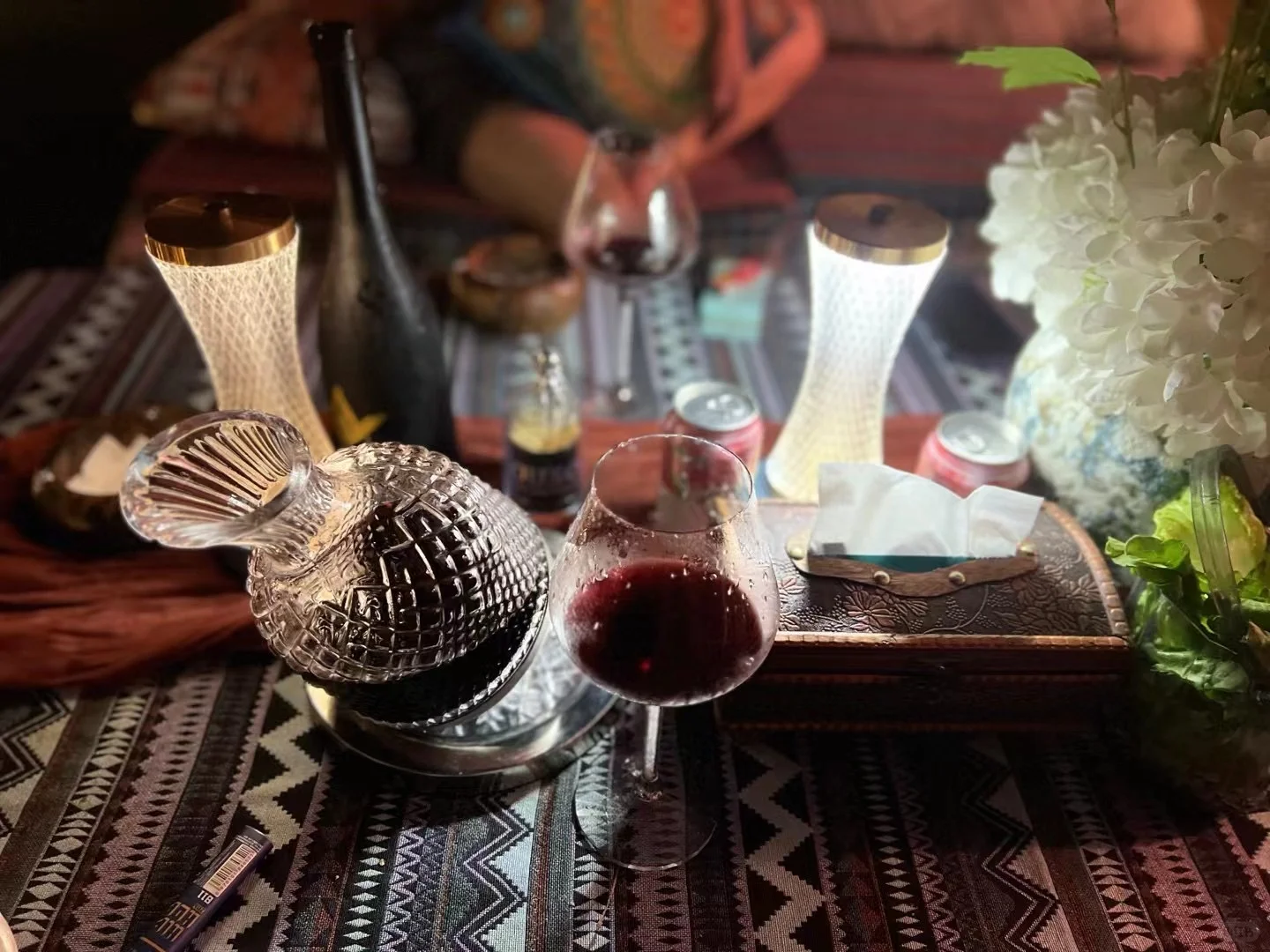 兼职一天酒馆老板，能行吗？