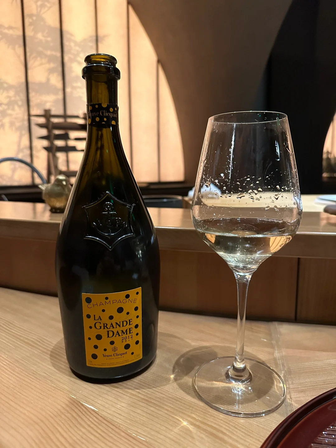 爱香槟，停不下来