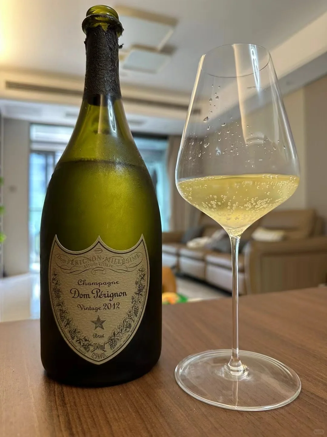爱香槟，停不下来