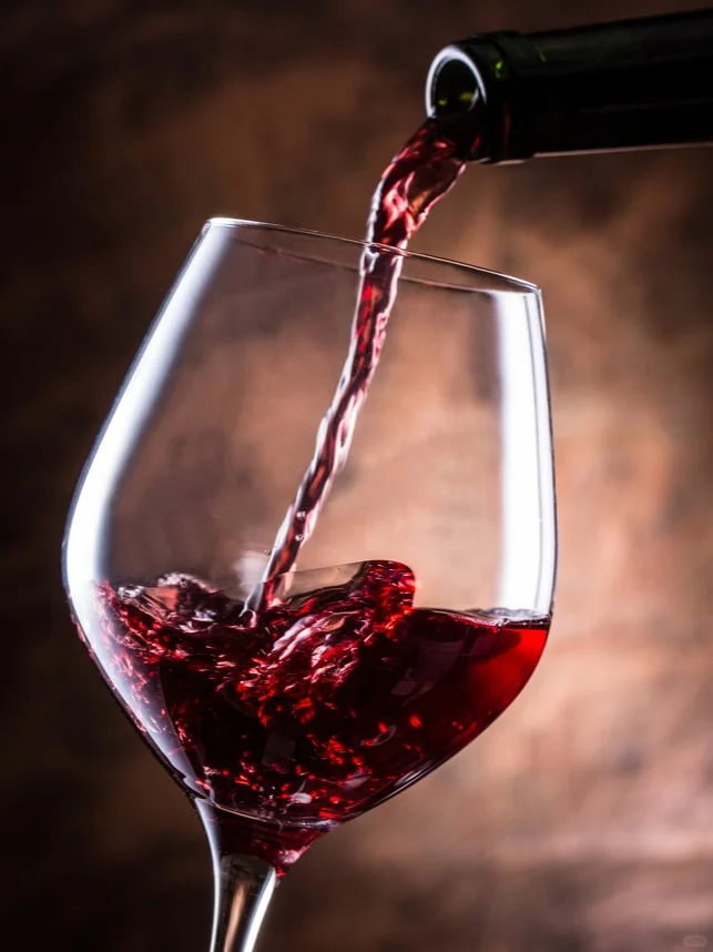 葡萄酒礼仪丨如何把葡萄酒喝得优雅又漂亮？