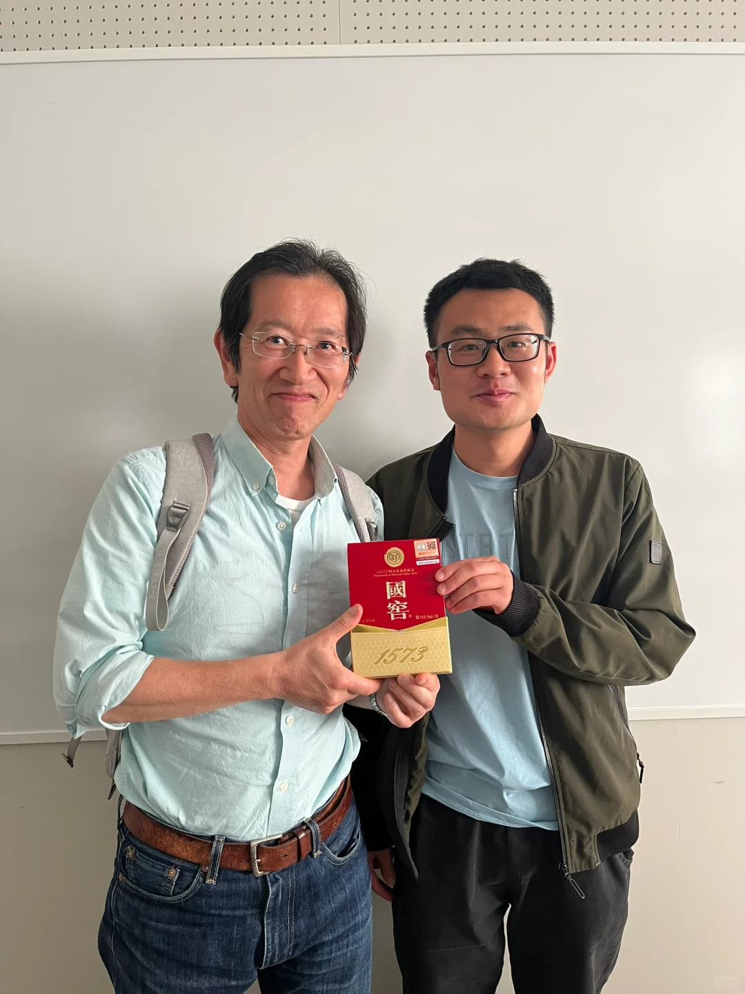 毕业送导师礼物之：诺奖之子爱中国白酒