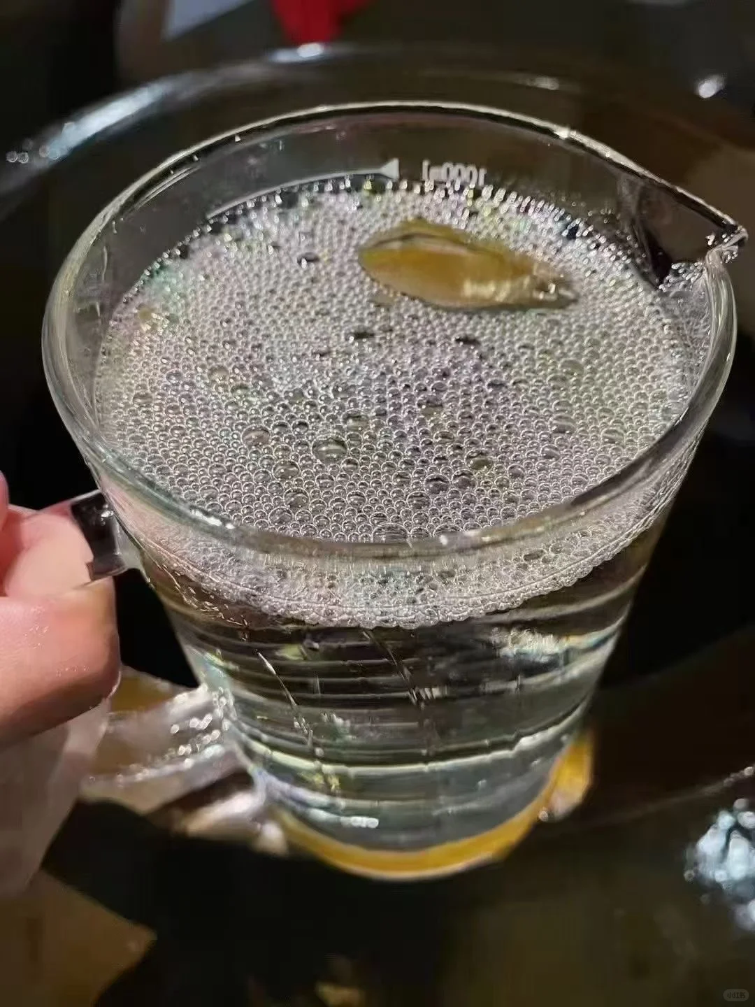 酒坛子里打老酒，闻着都醉呼呼的