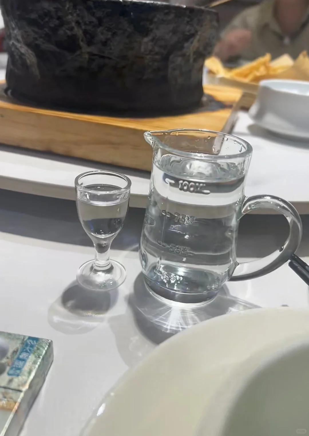 建议年轻人下班都来一杯白酒