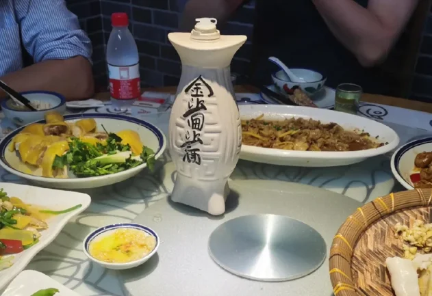 酱香型白酒新手买什么好？这3款入门级自饮酒，价格实惠品质可靠