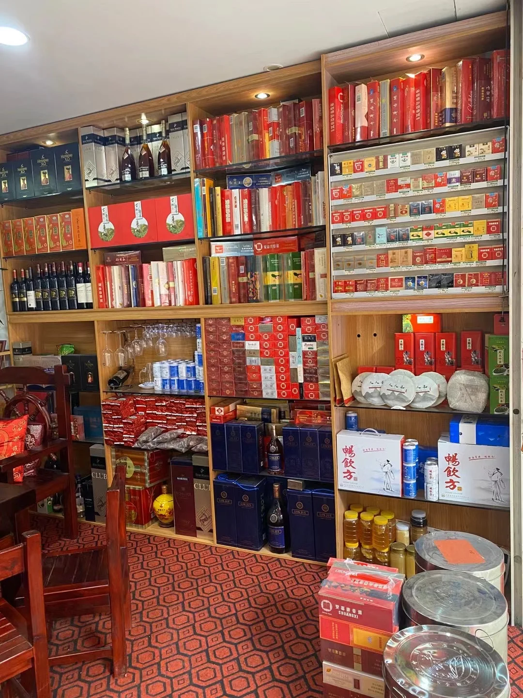 天呐,烟酒店到底是靠啥赚钱?