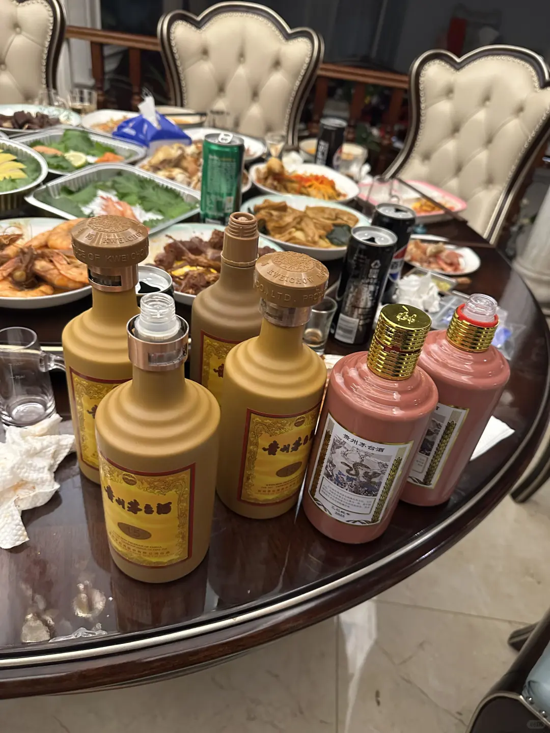 欠小几个亿的破产少爷，饭局竞开天价茅子？