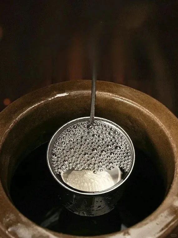 梁羽生武侠小说中的竹叶青酒，究竟是啥味道