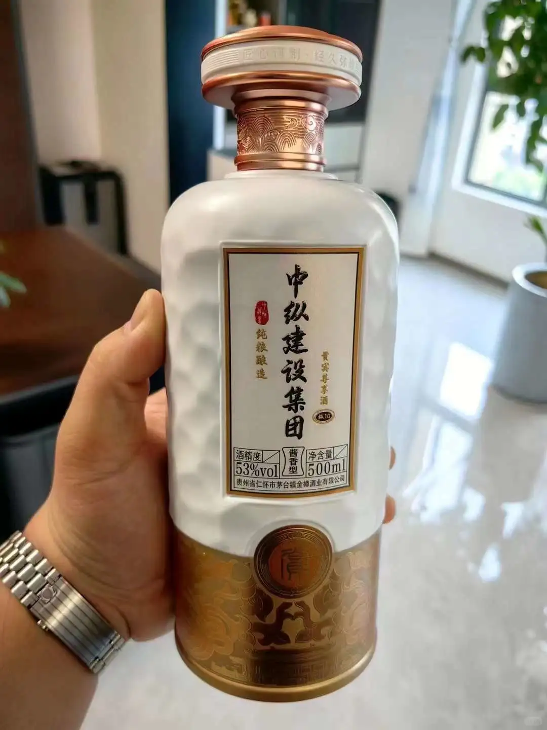 茅台镇定制酒 大家别再多花钱被品牌溢价了