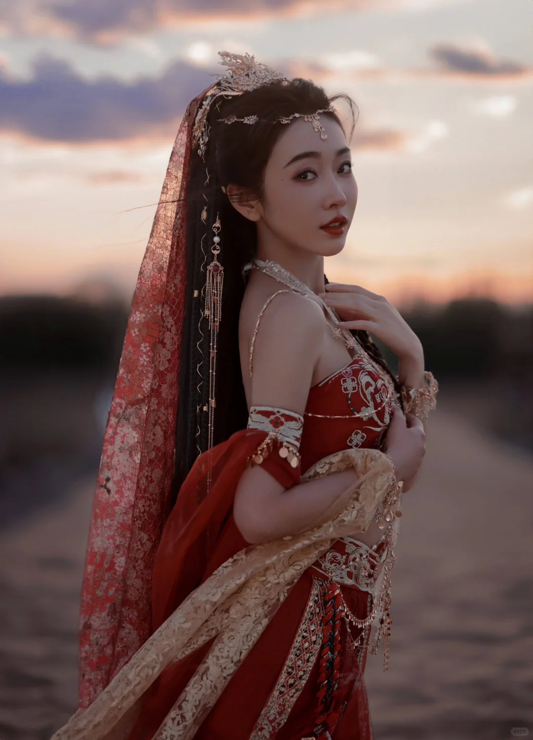 宣璐｜沙漠中盛放的娇艳