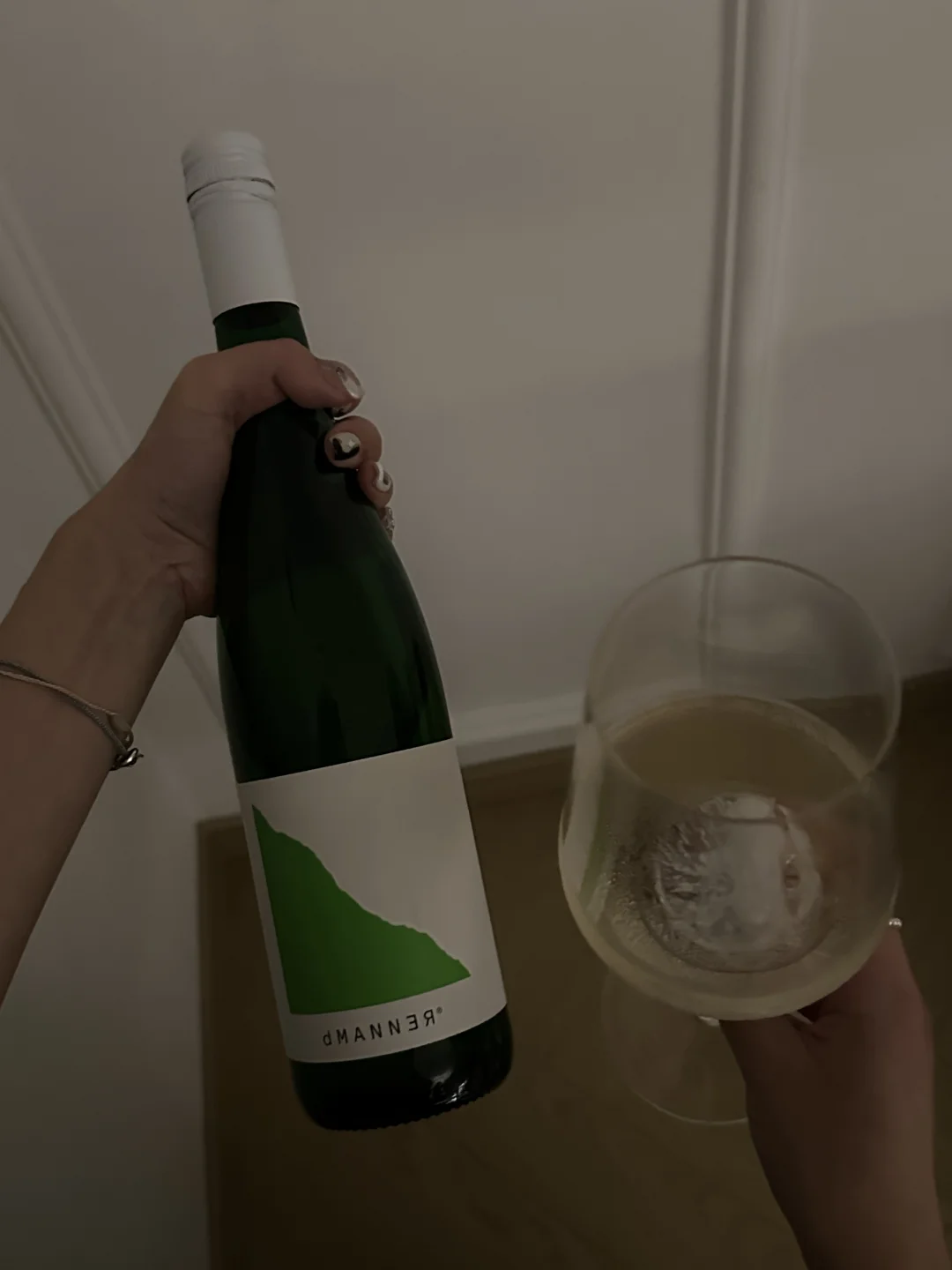 当我们深夜喝酒并通宵畅聊?