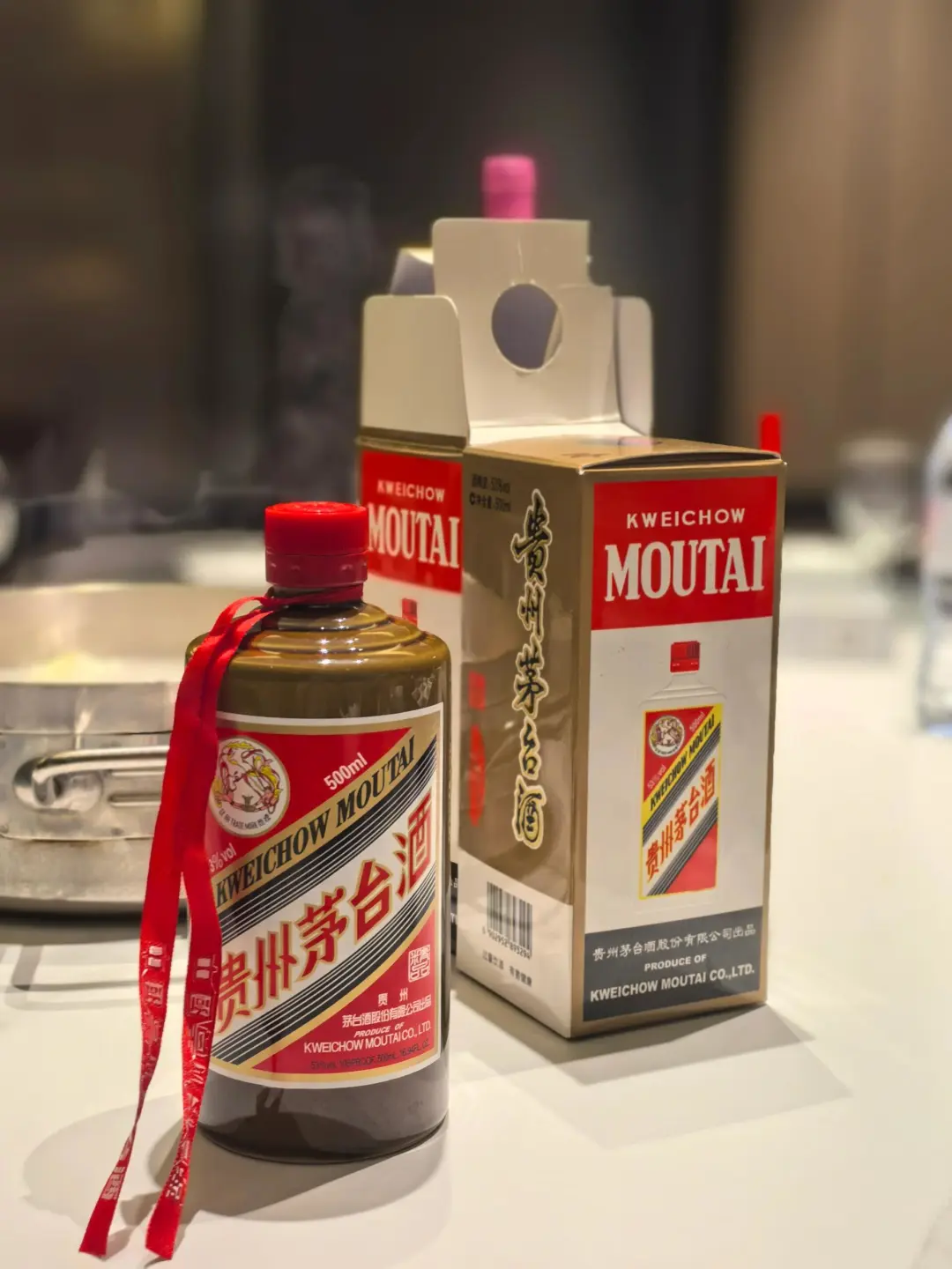 百万身价的姥爷,居然喝的都是“ 商务茅台”?