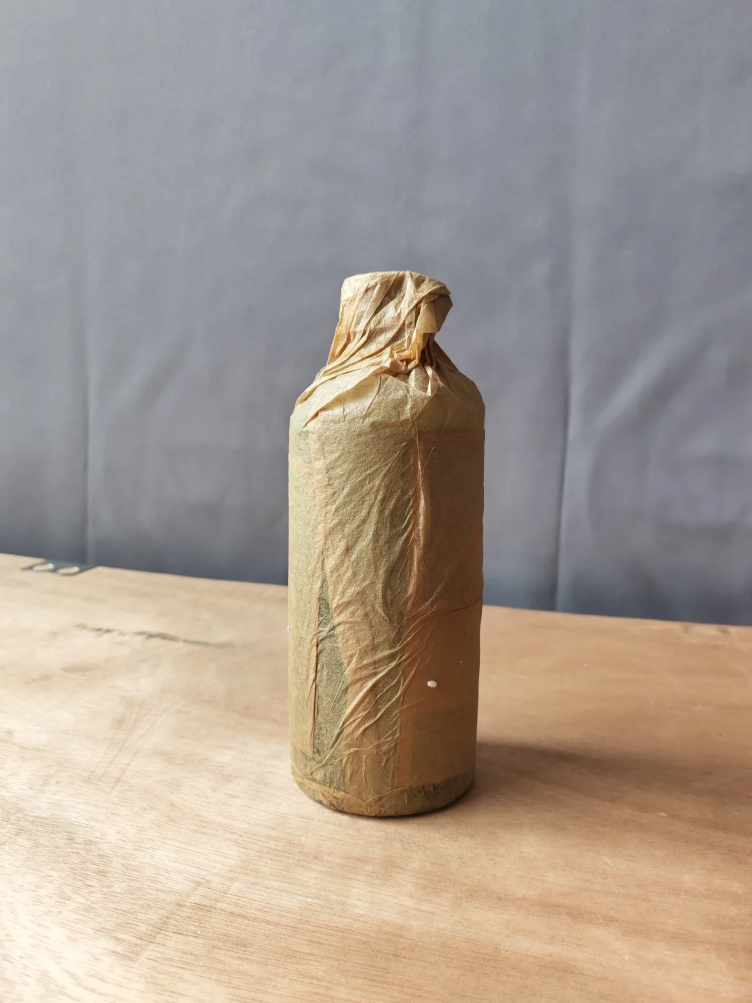 你喝过1989年生产的荷花白酒吗？