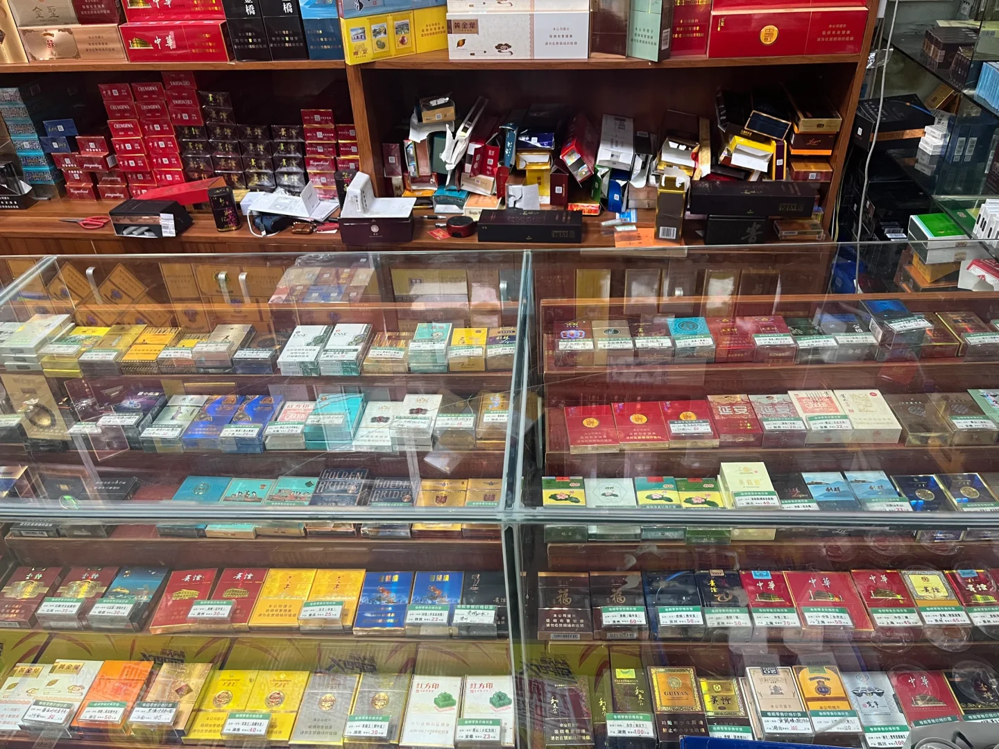 实体烟酒老店现状