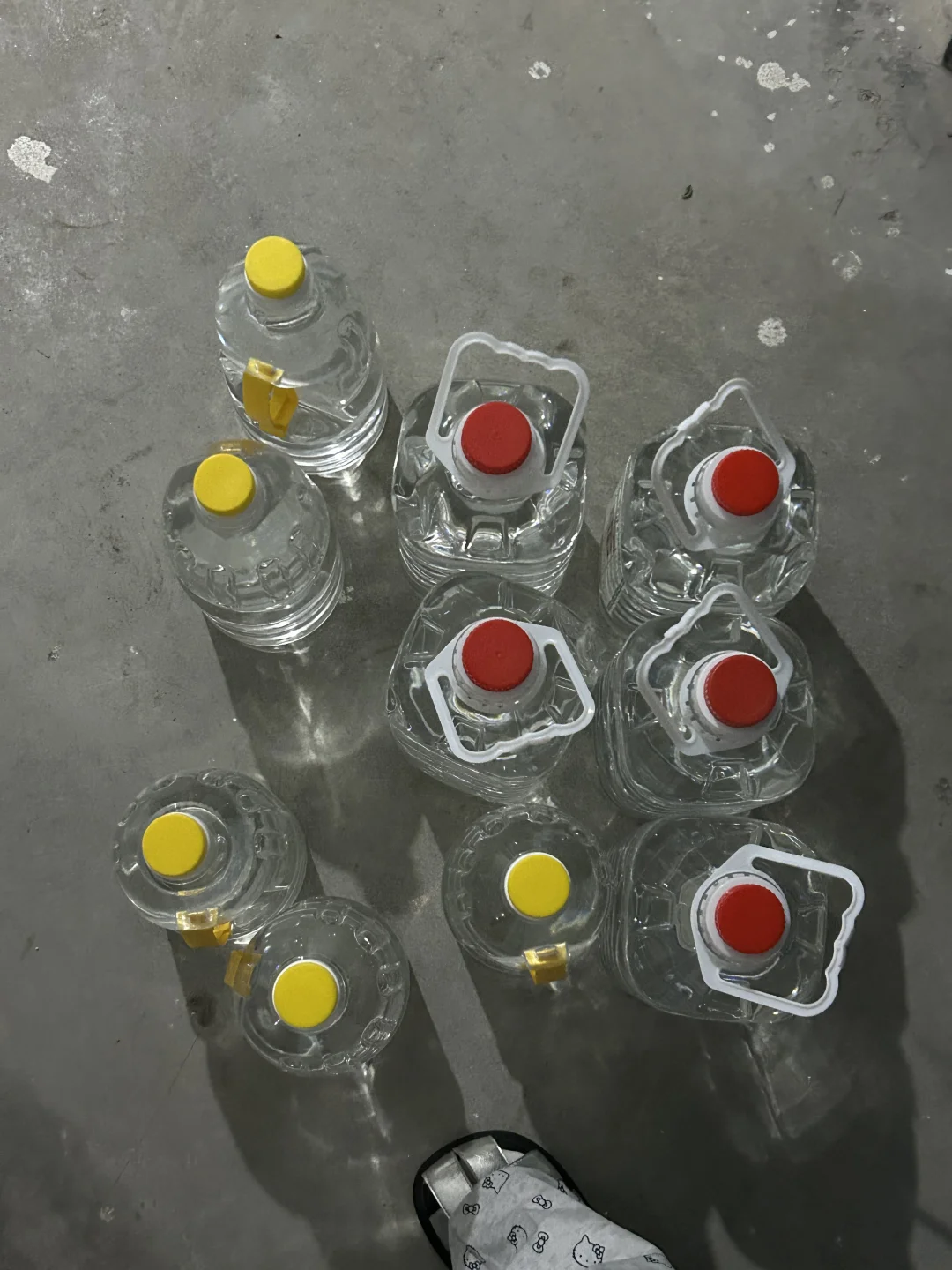 00后创业卖高粱酒日记