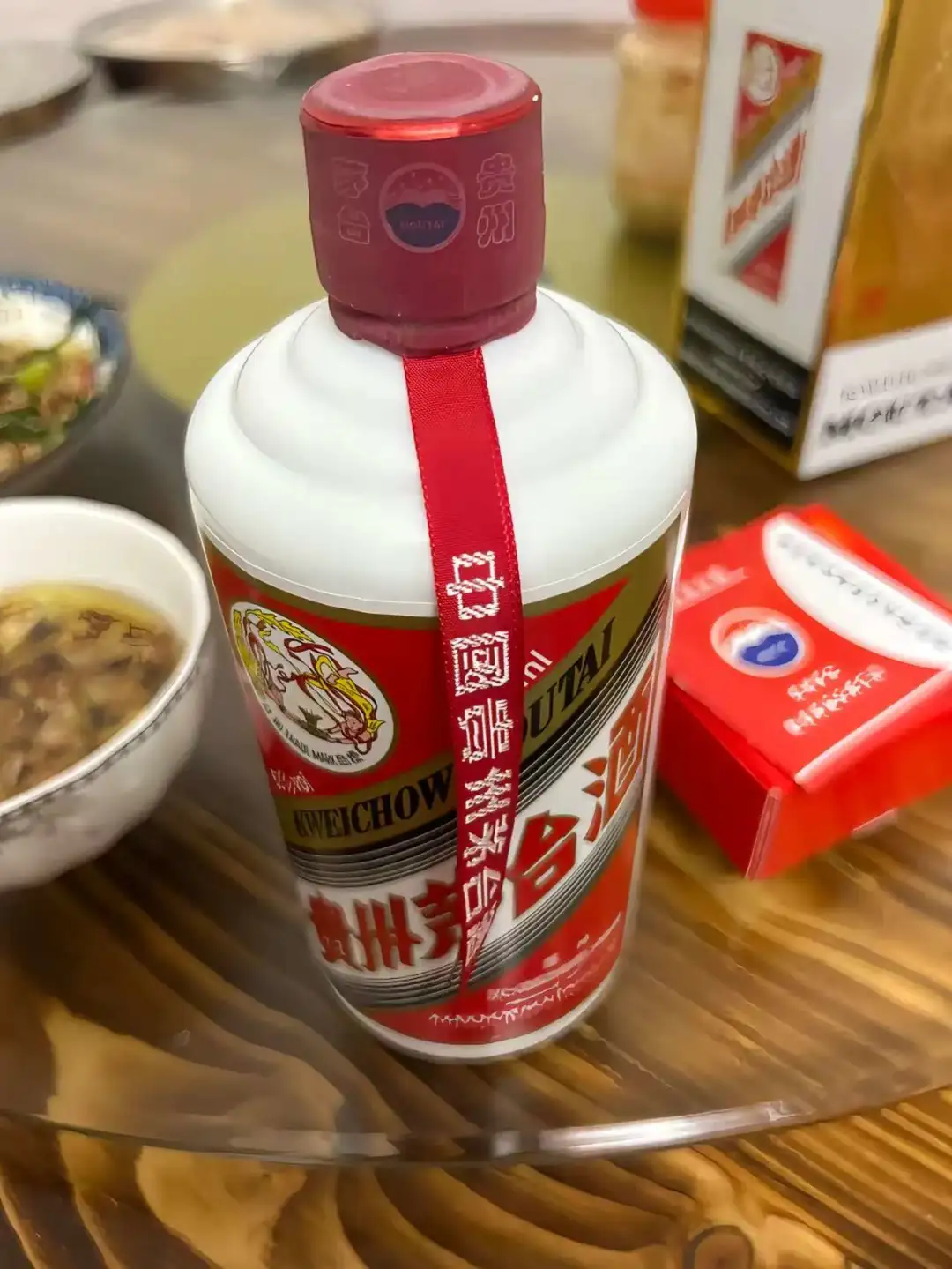 有飞天茅台，吃嘛嘛香 ?
