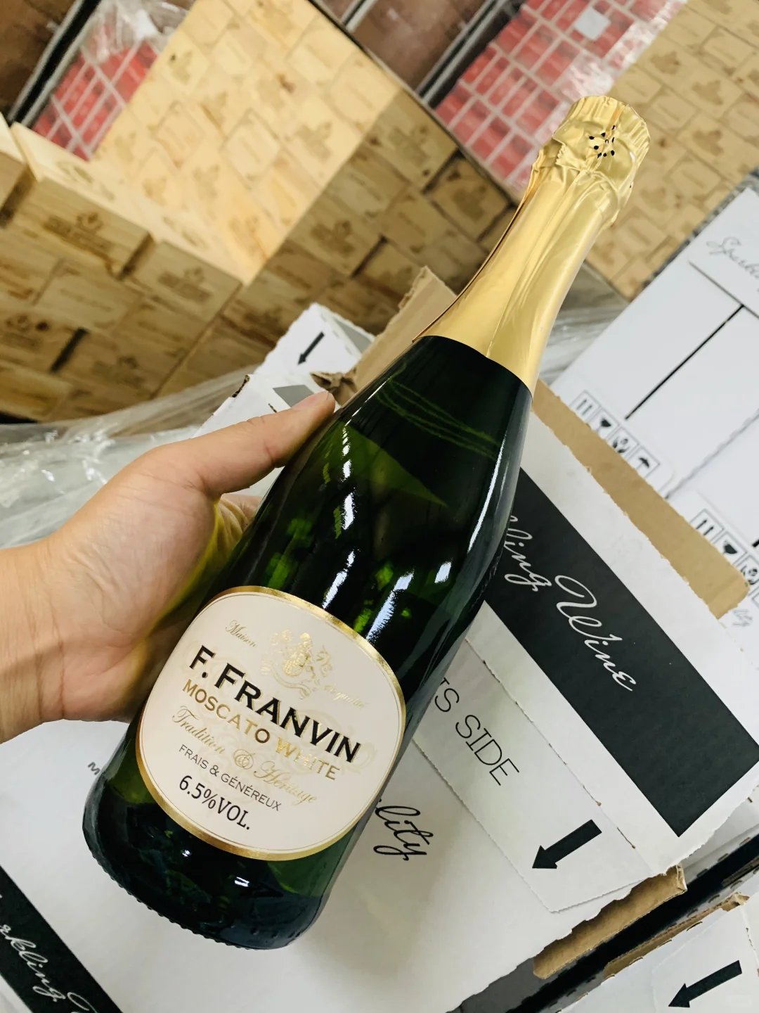 法国进口葡萄酒莫斯卡托半甜白起泡葡萄酒