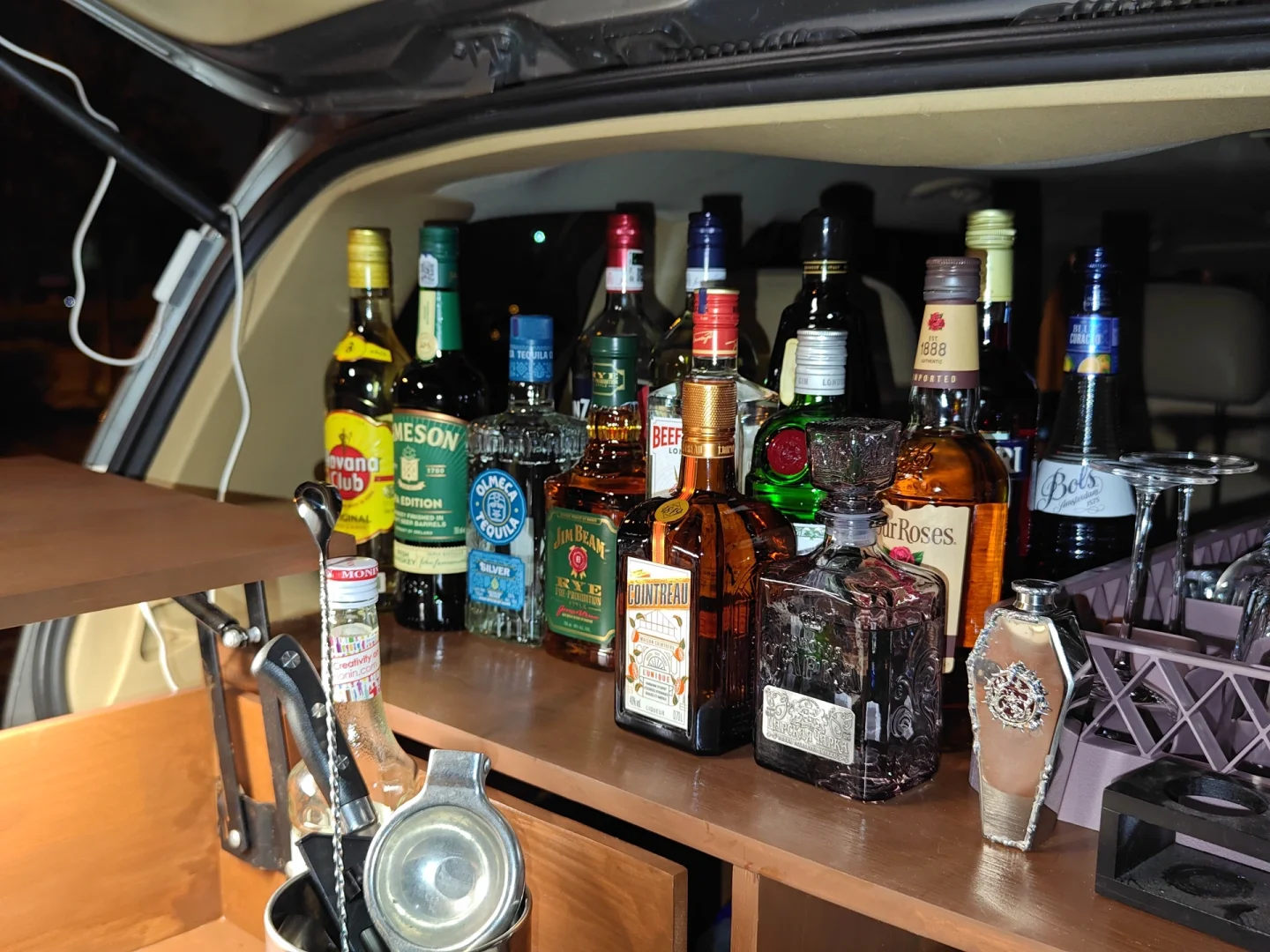 调酒师出来摆摊，有没有高人指点，俺听劝