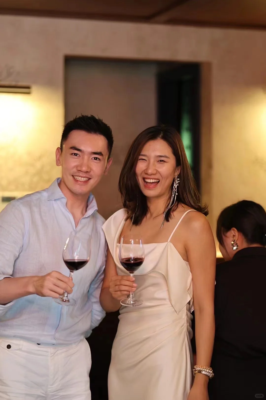 社交穿搭&葡萄酒社交礼仪品酒会