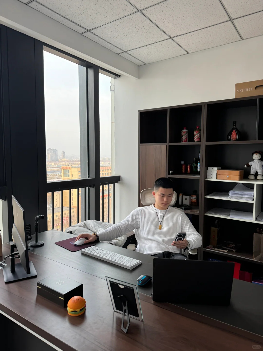 我的公司，只有十几个人，一年利润数千萬