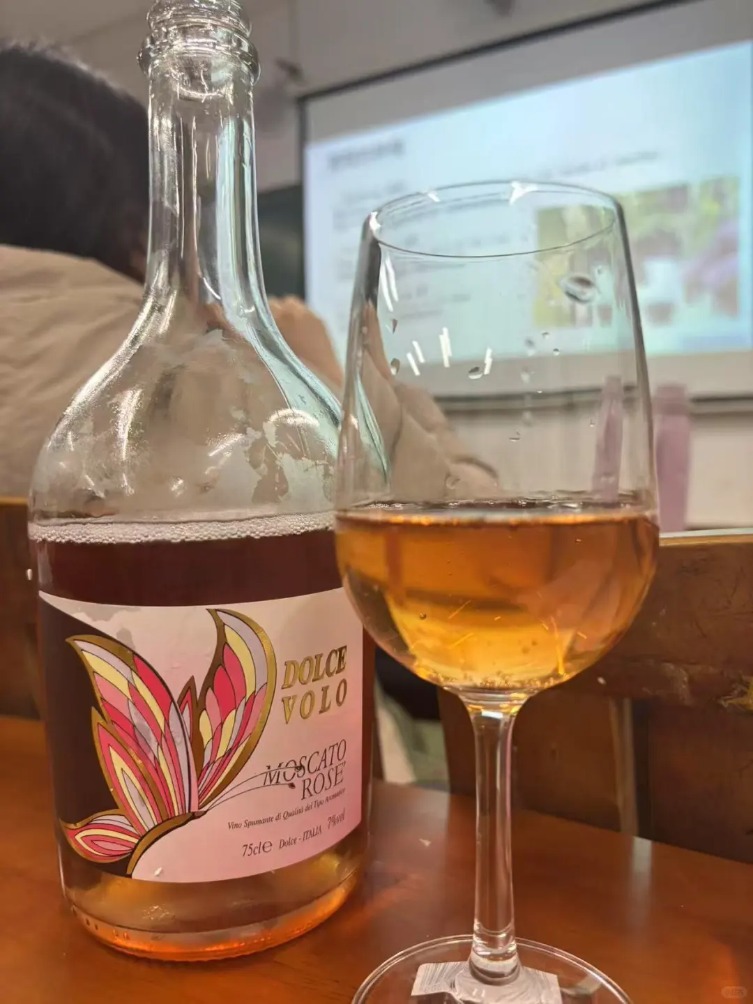 科普一下葡萄酒文化吧～～～