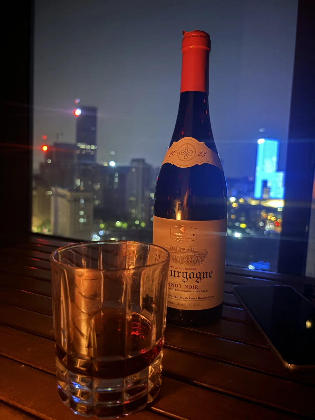 清吧小酒馆这个行业已经死了！无数门店倒闭