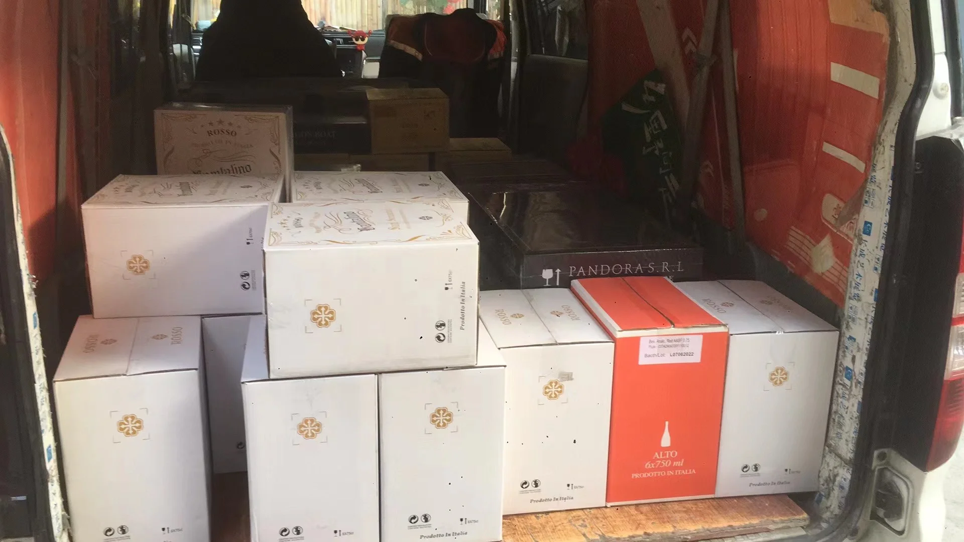加盟商补货日常！今天聊聊为什么做酒行业？