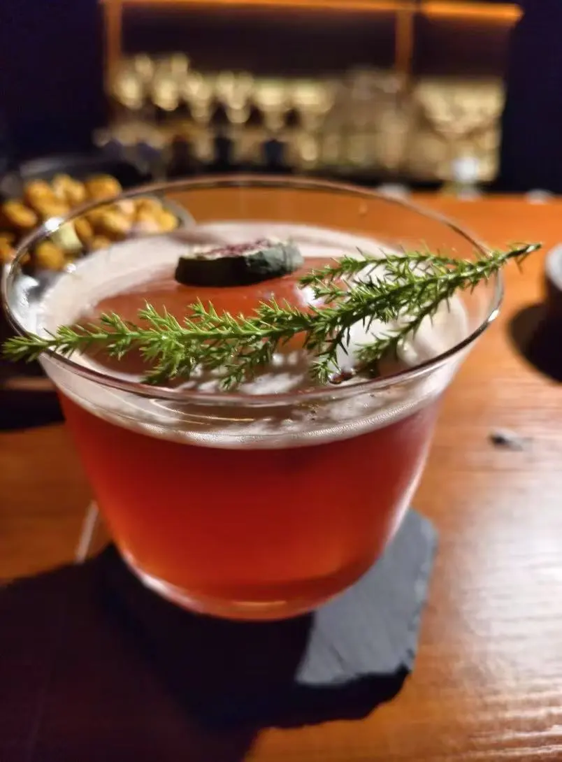 可不可以开一家中药酒健康主题酒吧？