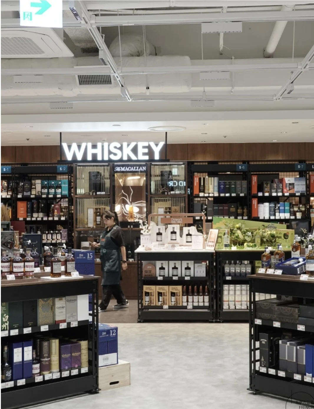 ??韩国买酒必去 4家宝藏葡萄酒超市