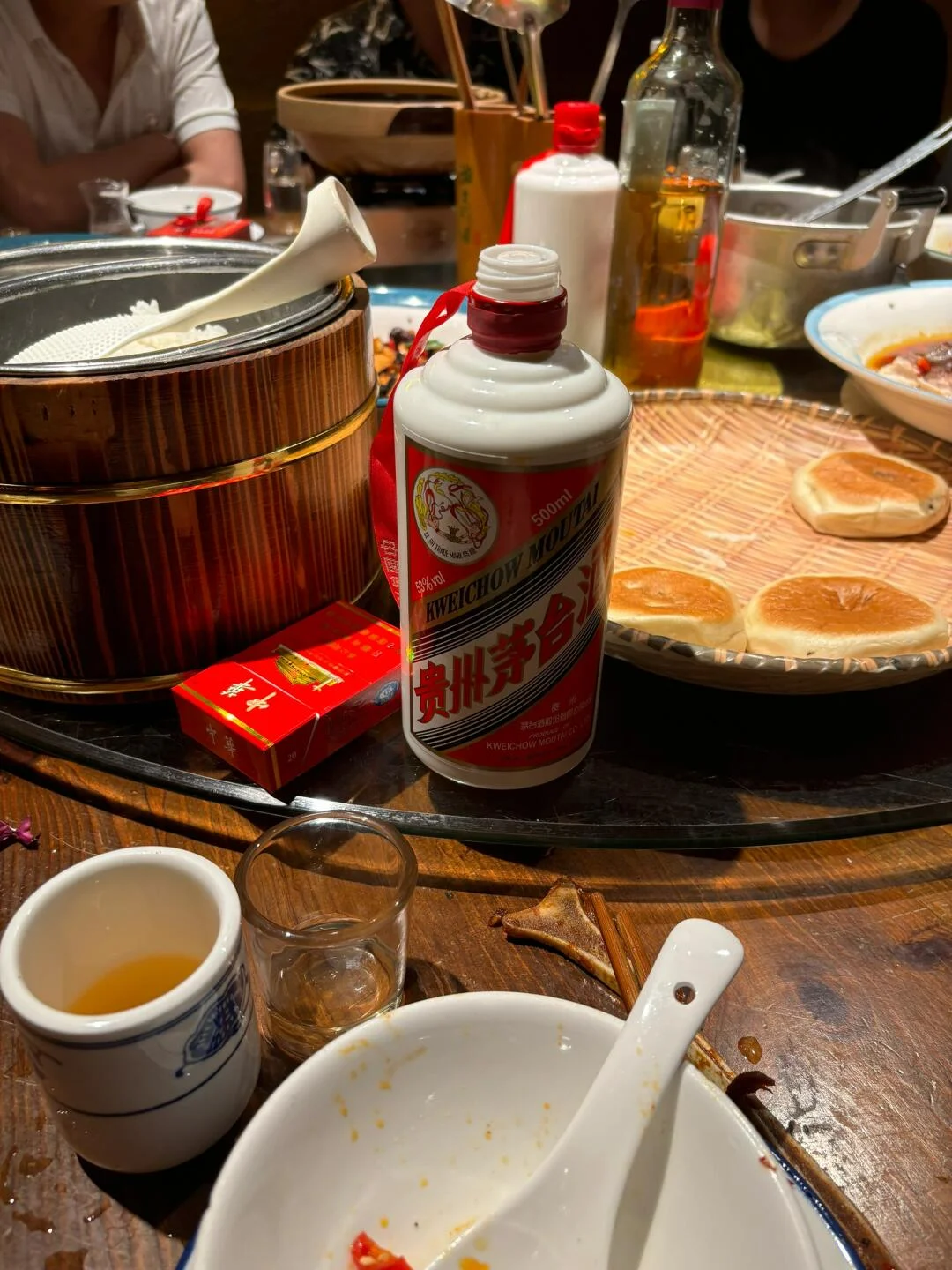 高端饭局 大佬饭局 茅台 五粮液