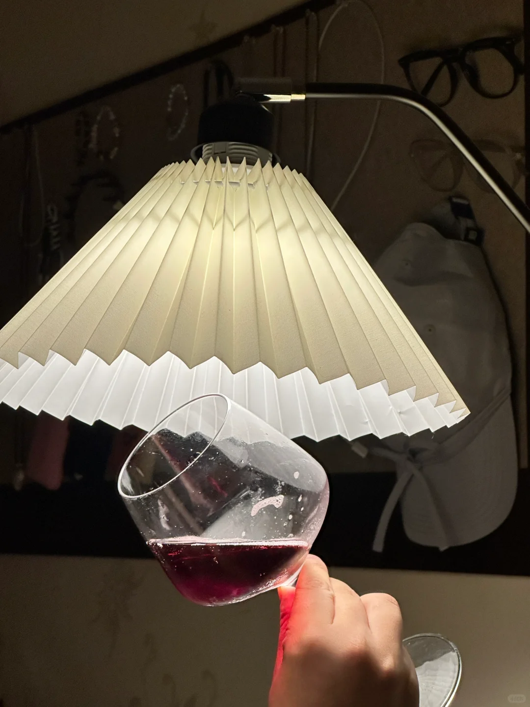 ?职场清醒 把996泡进无醇葡萄酒里