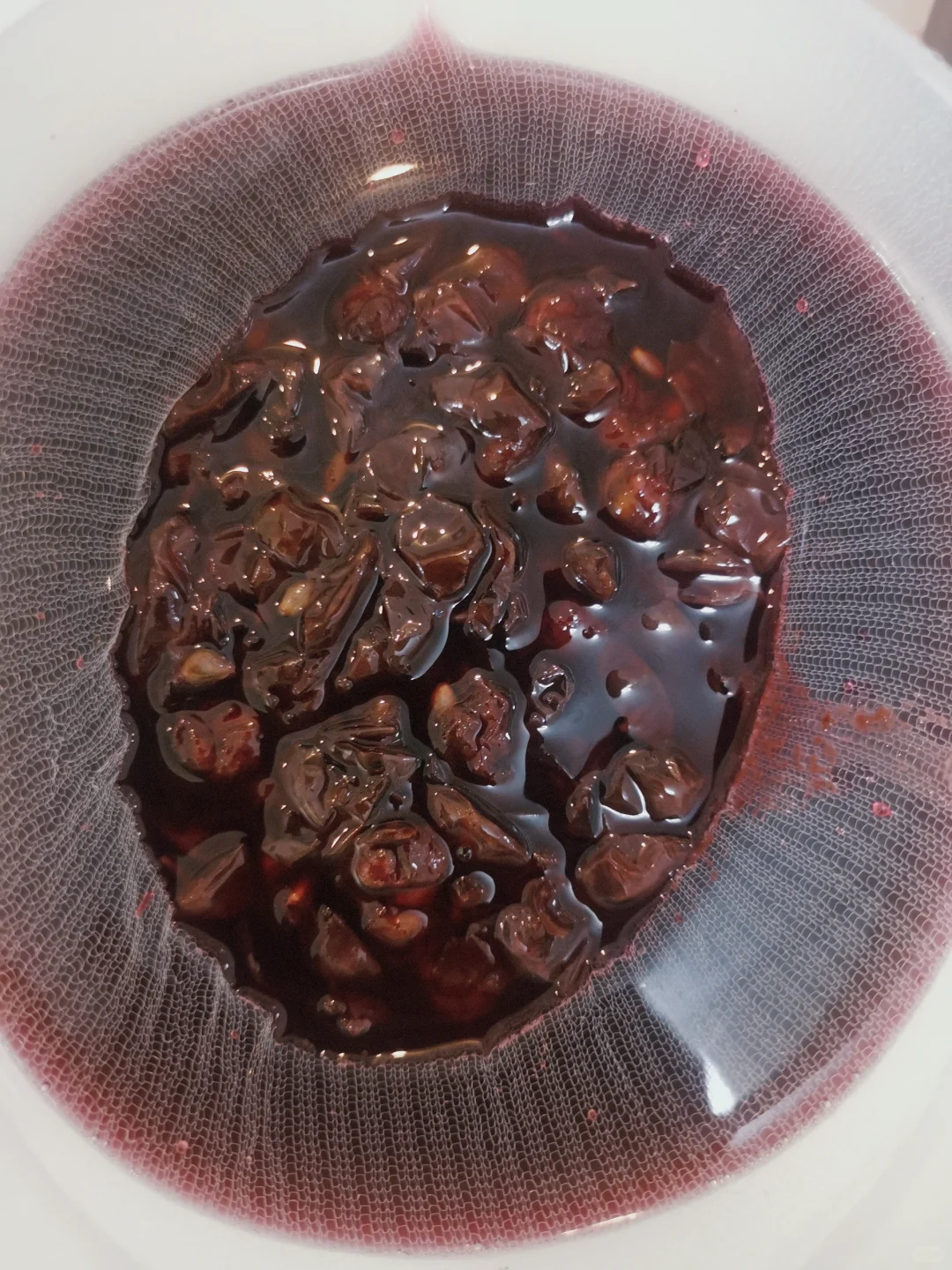 自酿葡萄酒第十一天，过滤进行二次发酵