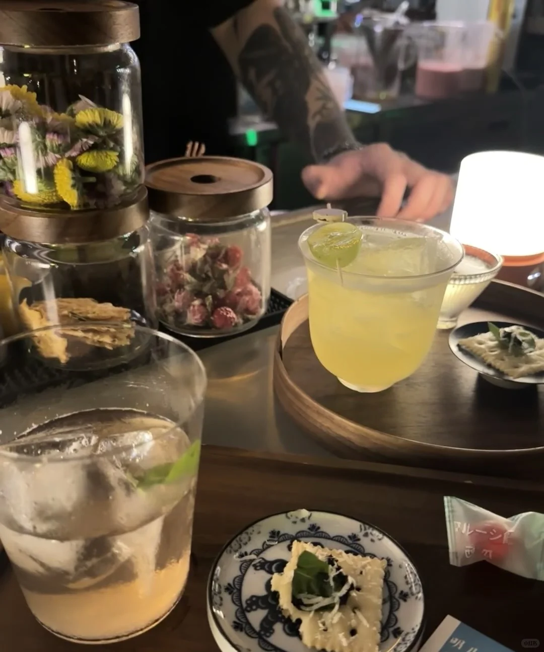 广东佛山清吧服务员招聘！日结388