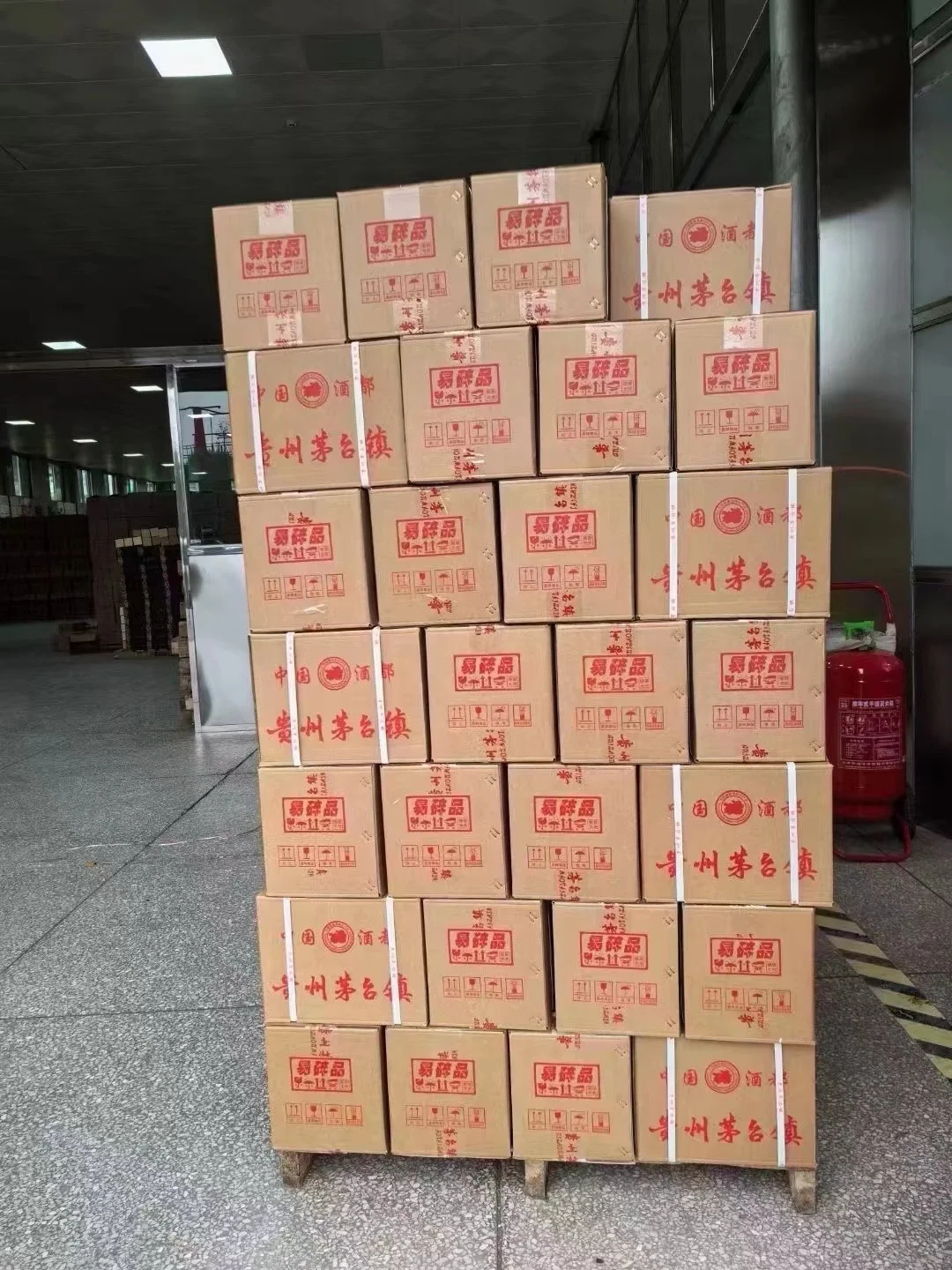 茅台为何比白牛二贵200倍，液态法固态法分晓