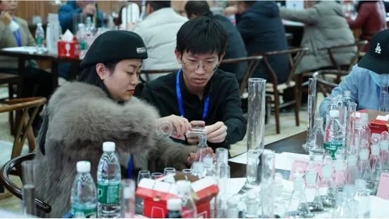 白酒竟成年轻人新宠？喝酒习惯大颠覆