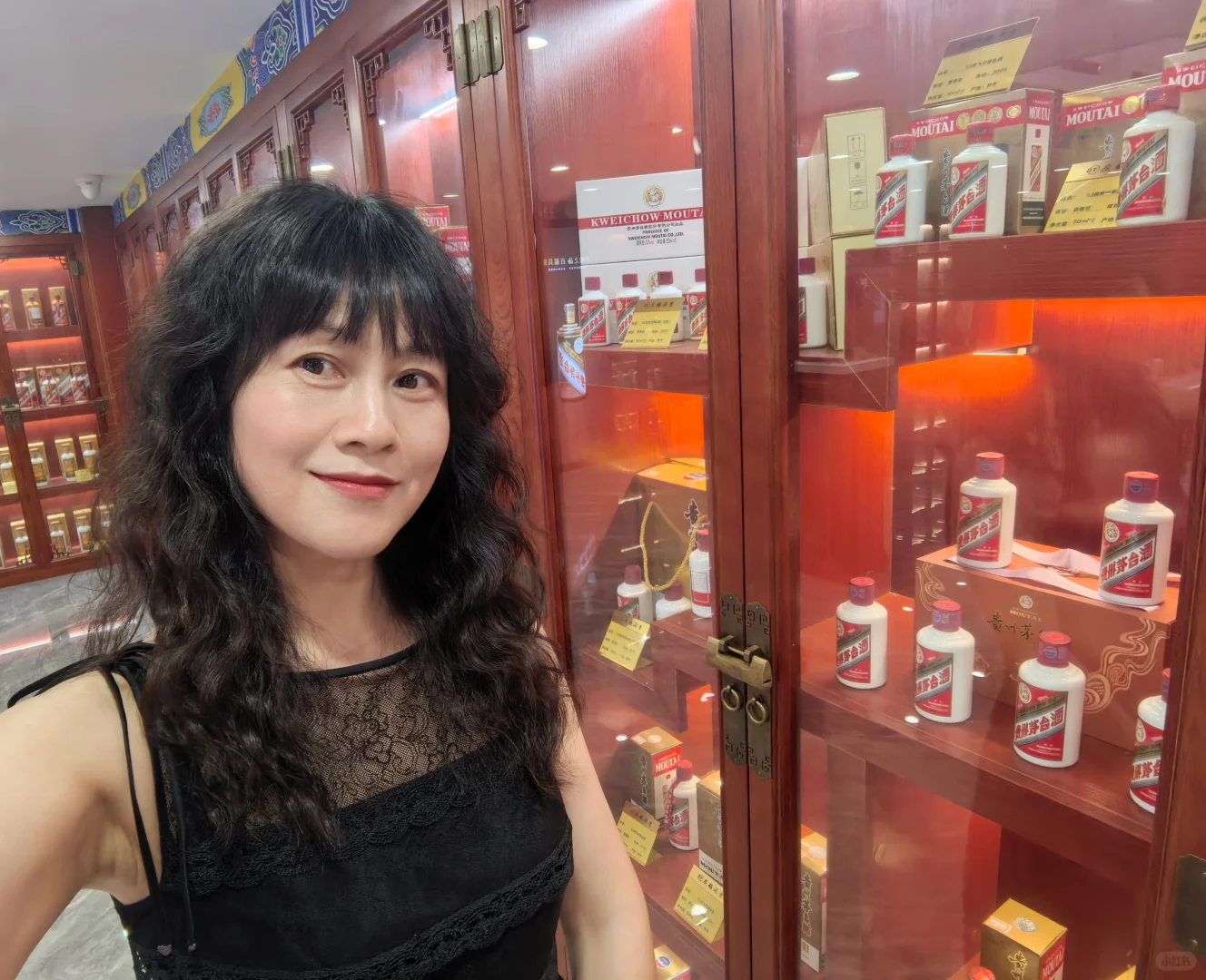 在南宁发现一家茅台藏酒会所