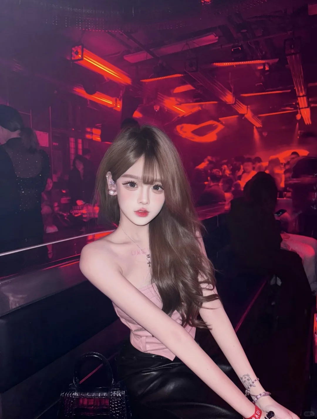 夜班服务员