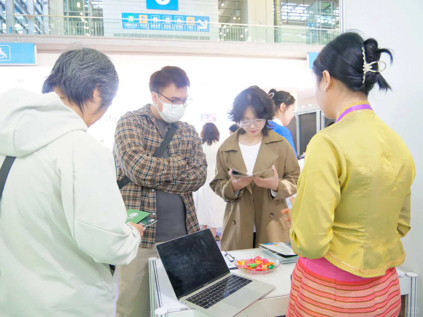 ?勐远仙境亮相博览会，千人围观火爆现场！