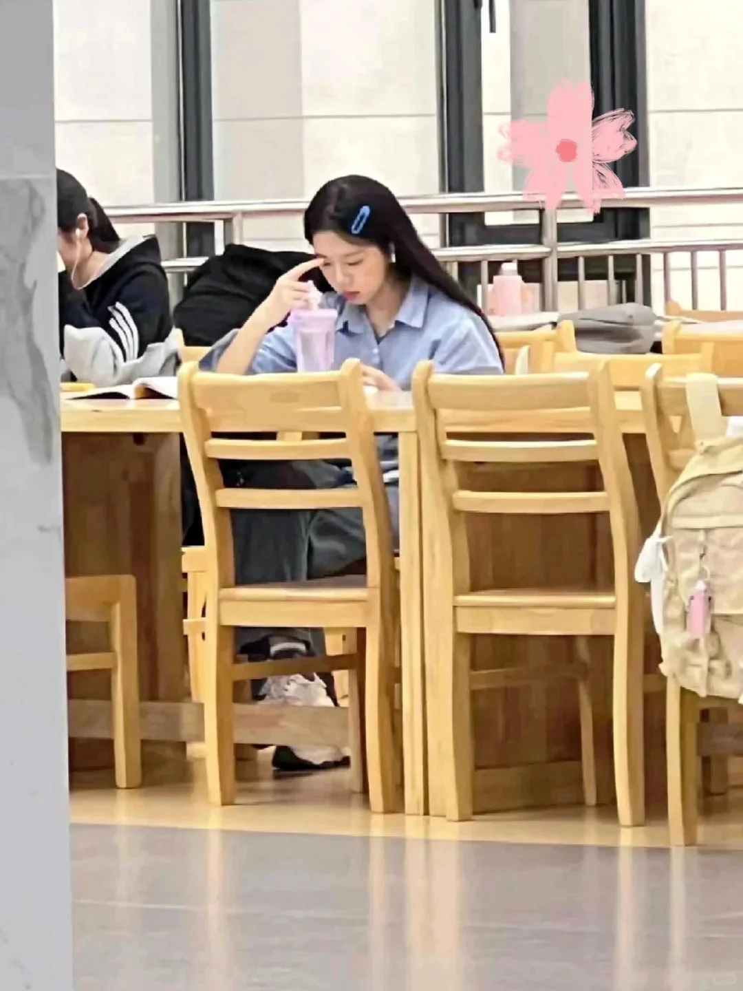 怪不得有些考编人能在图书馆学一天！